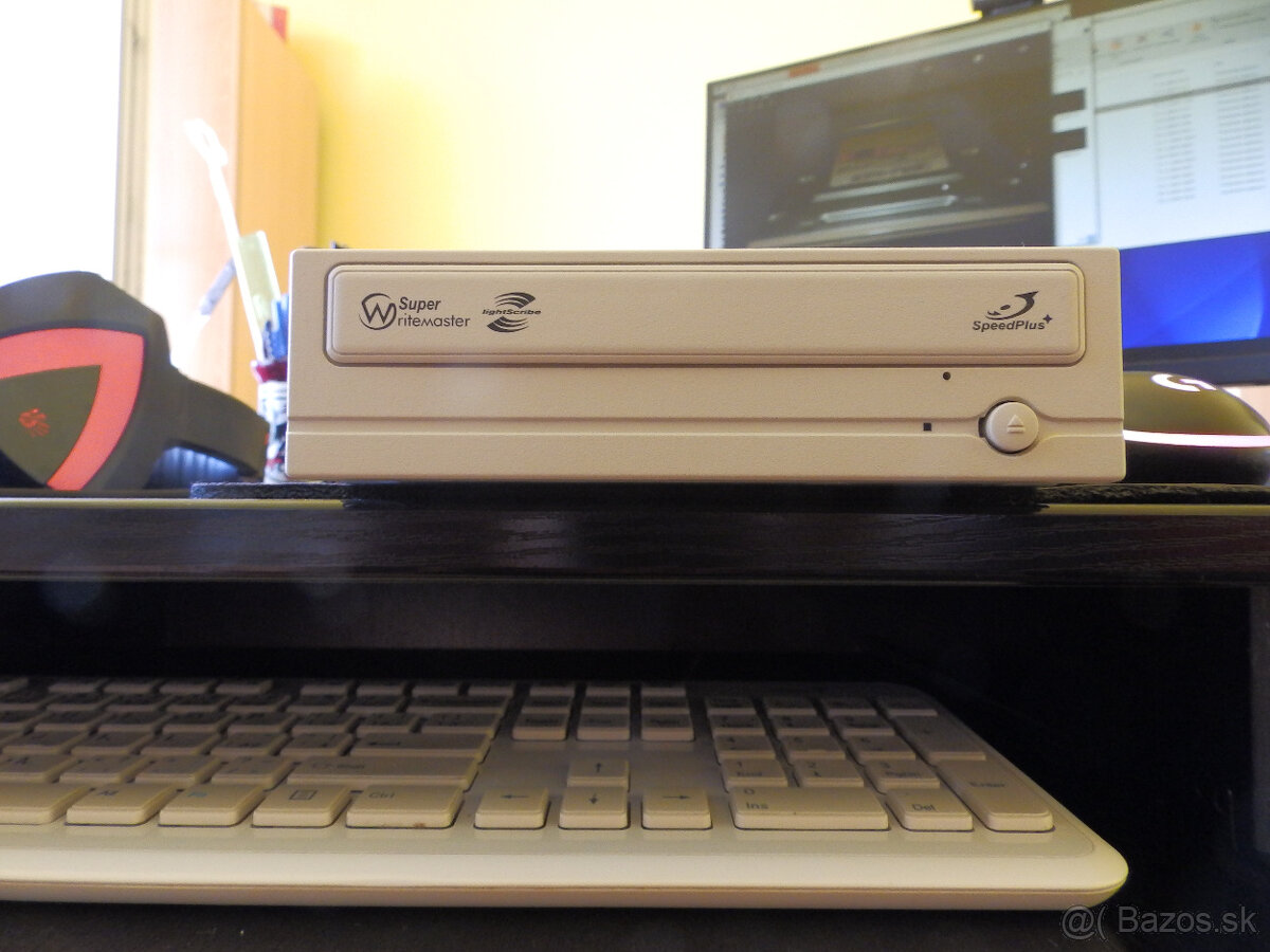 DVD-RW Toshiba-Samsung SH-S223