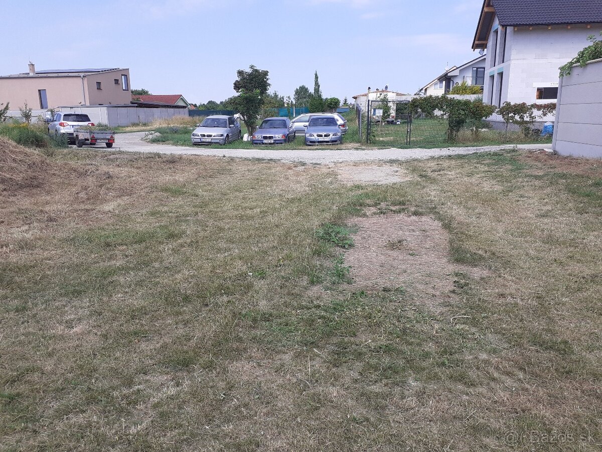 Stavebný pozemok Dunajská Lužná Nové Košariská