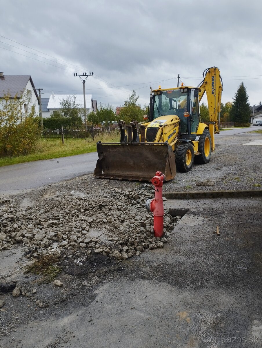 Komatsu WB93R