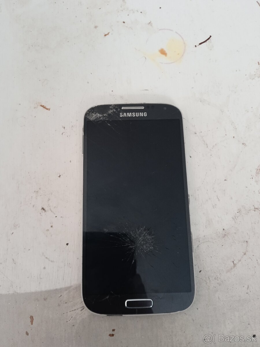 Mobil na súčiastky