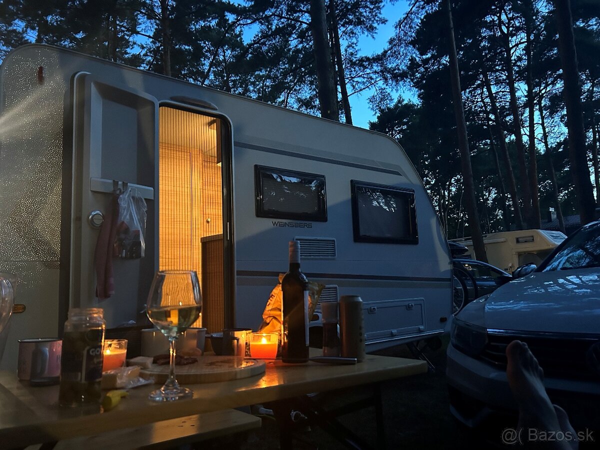 Predam karavan Weinsberg 400LK