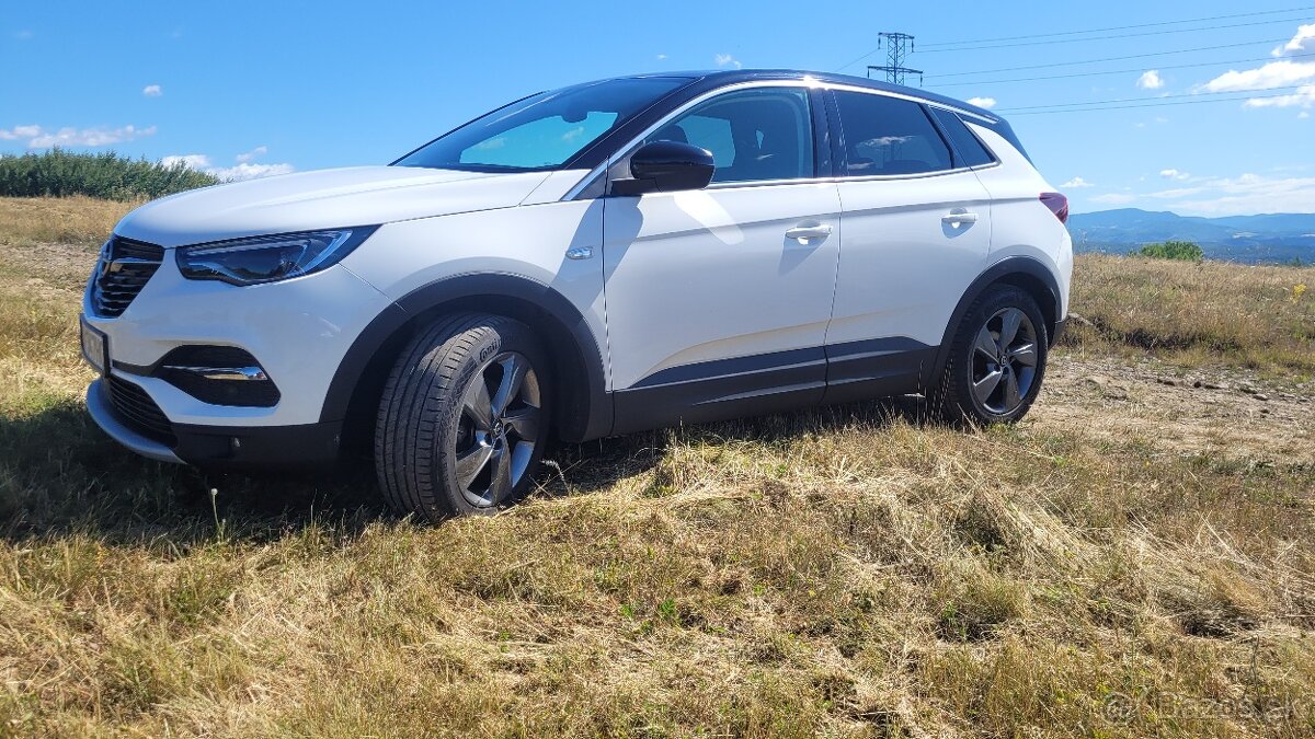 Opel Grandland X 1.5 AT8 Ultimate