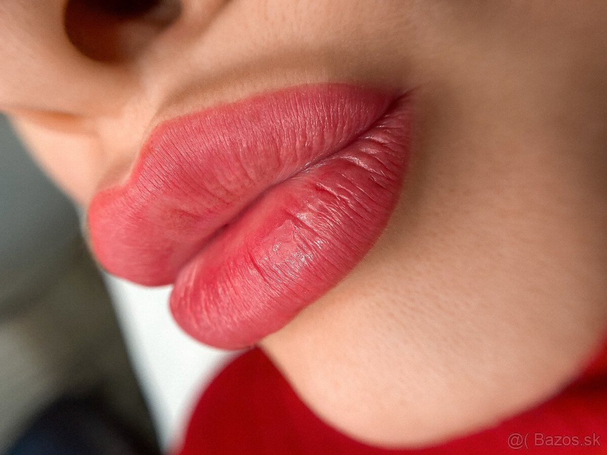 Tetovanie (Permanentný make-up) obočia, očí a pier.