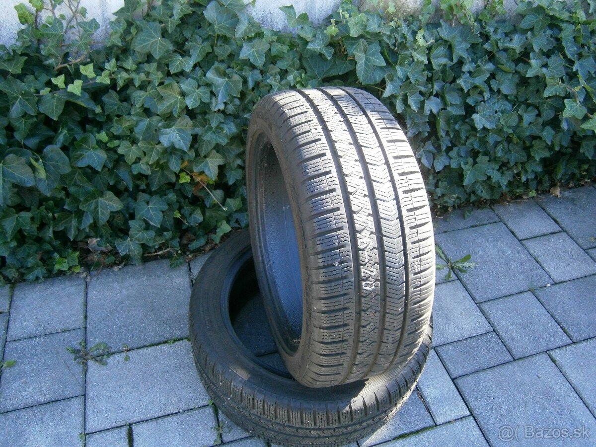 Predám 2x celoročné pneu Vredestein 215/45 R16 90VXL