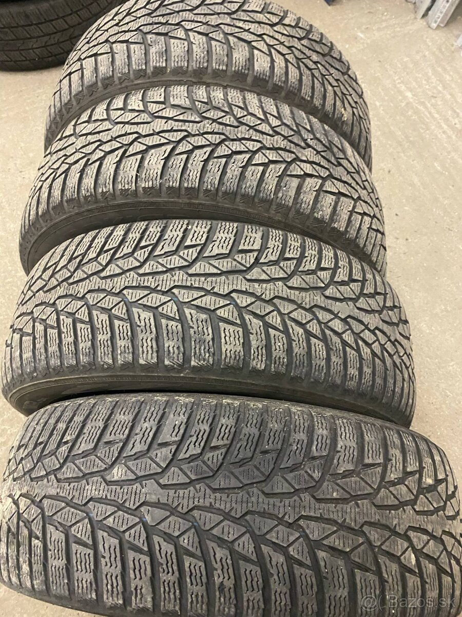 205/60 R16 NOKIAN ZIMNE