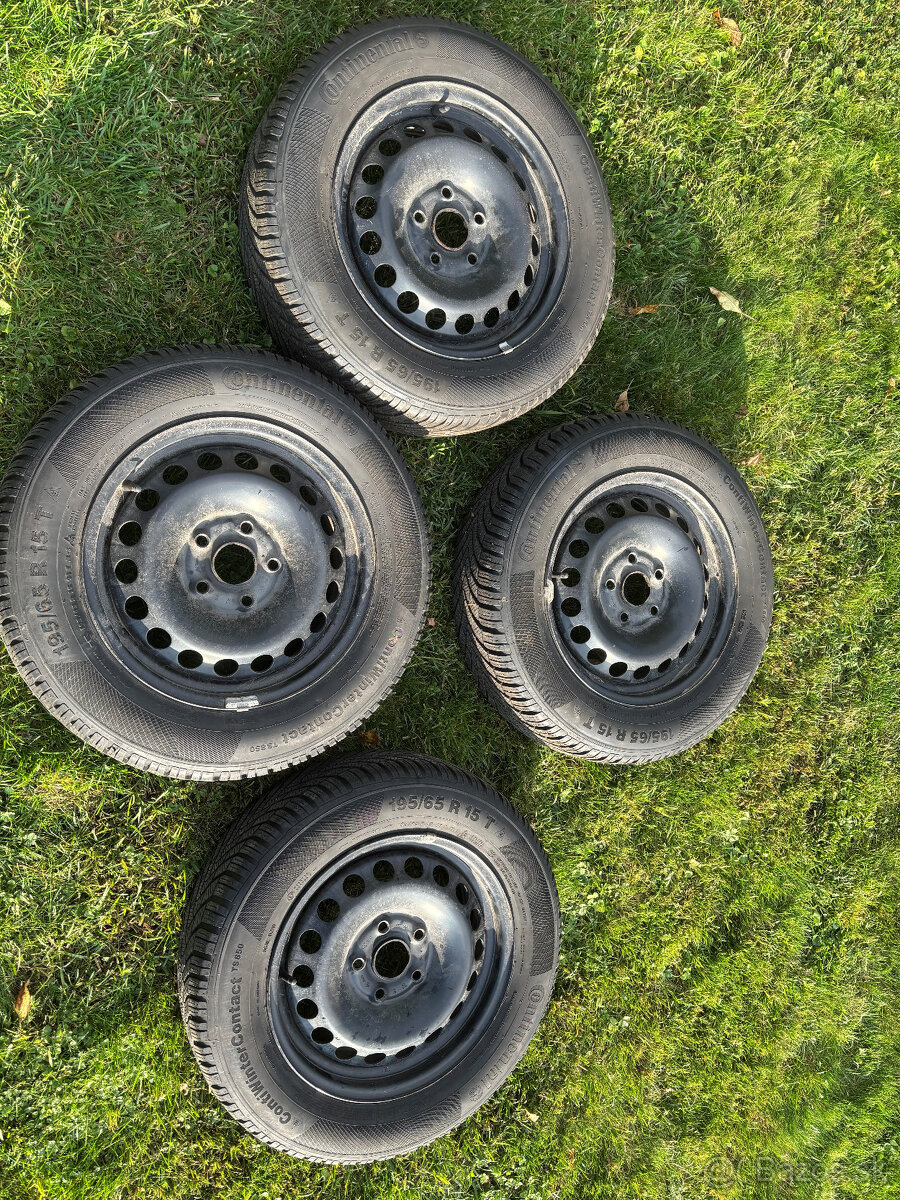 195/65 r15 zimné pneumatiky Continental + plech. disky