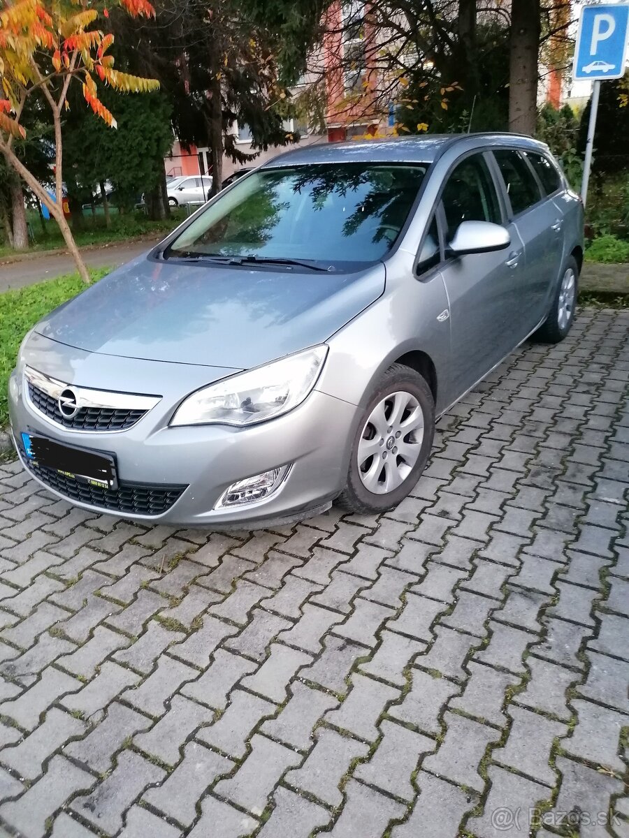 Opel astra sport tourer