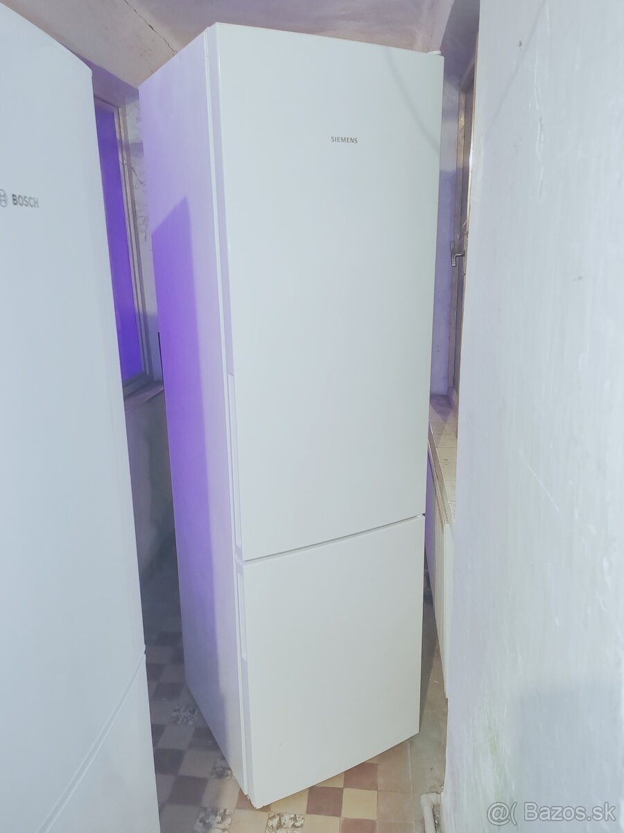 Predám chladničku Siemens 200cm