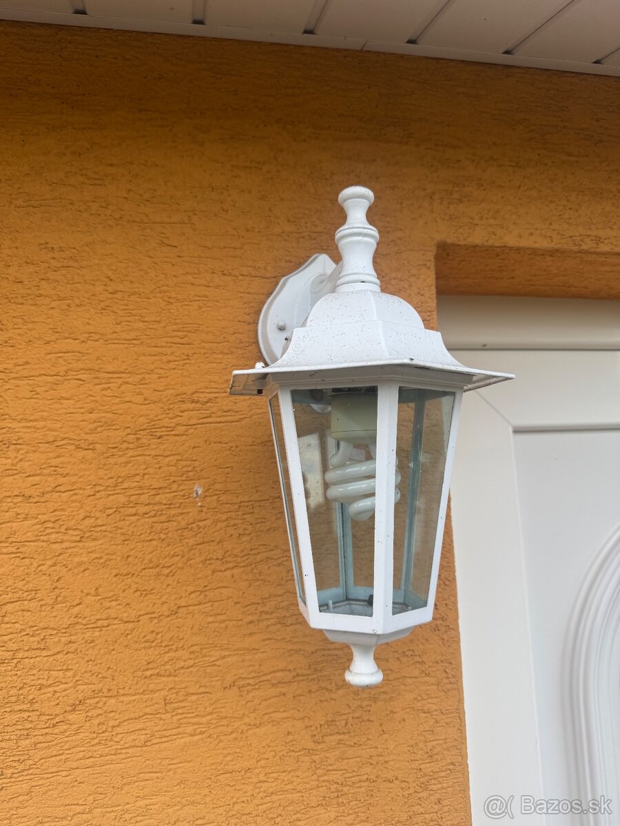 Nástenné svietidlo