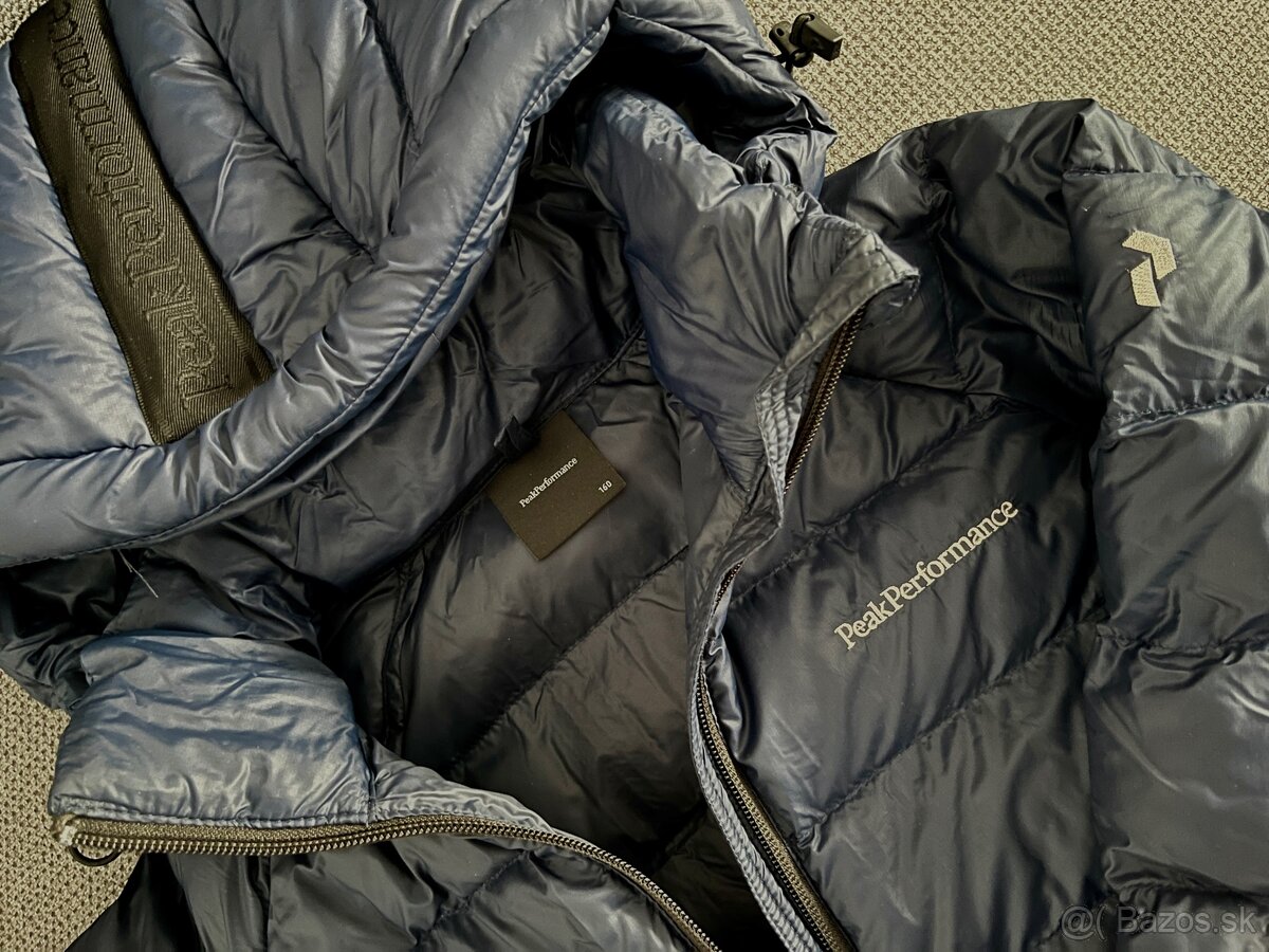 Detska zimna bunda BUNDA PEAK PERFORMANCE veľ. 160