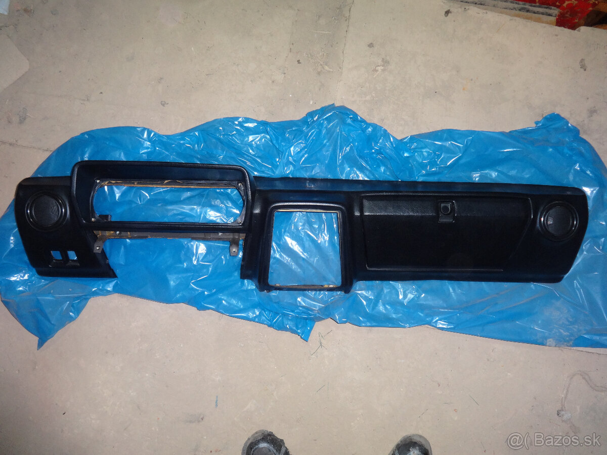 Palubná doska Škoda 130L, 120