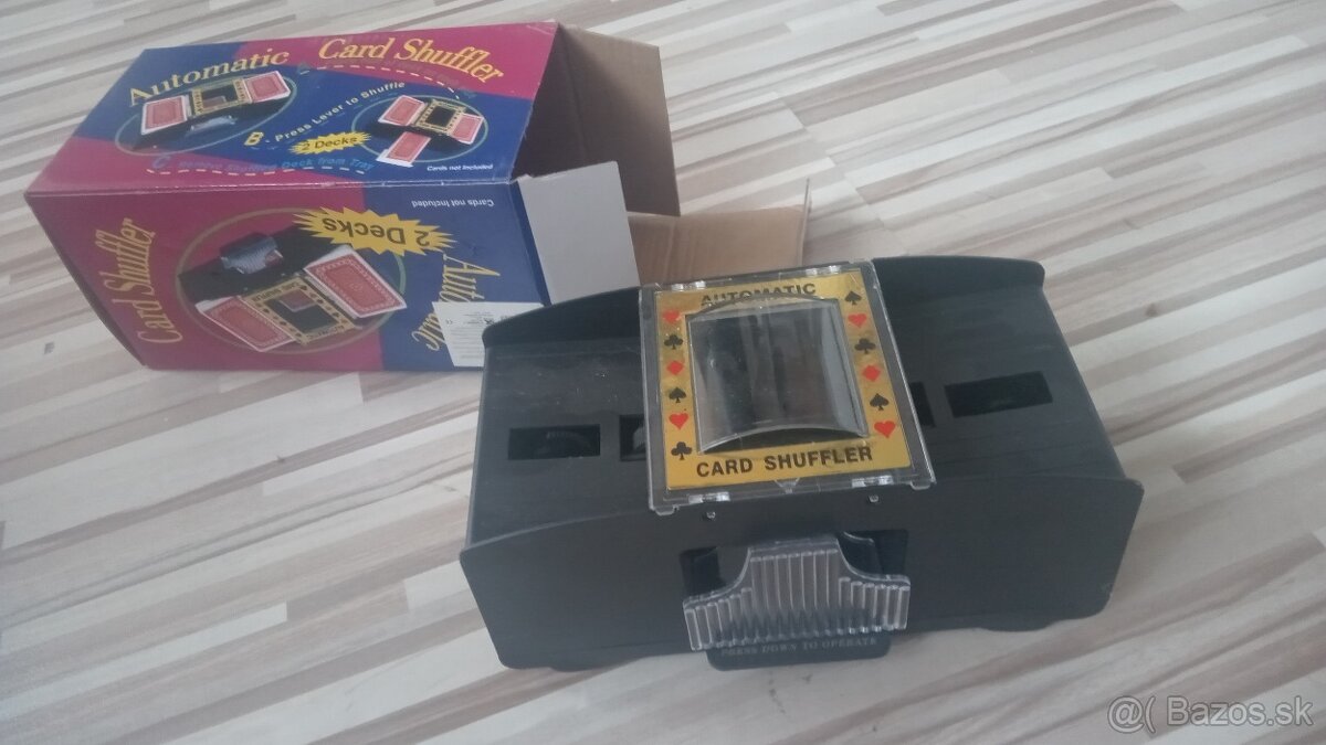 Automatická miešačka na karty