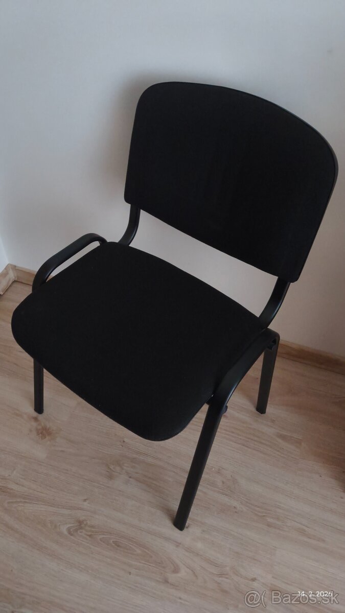 Kancelárske čalúnené stoličky