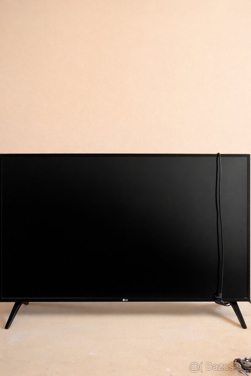 LG 43LJ500V televízor
