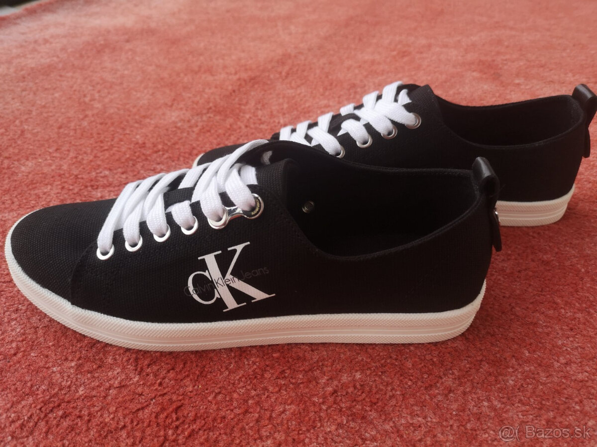 CALVIN KLEIN plátené tenisky veľkosť 39