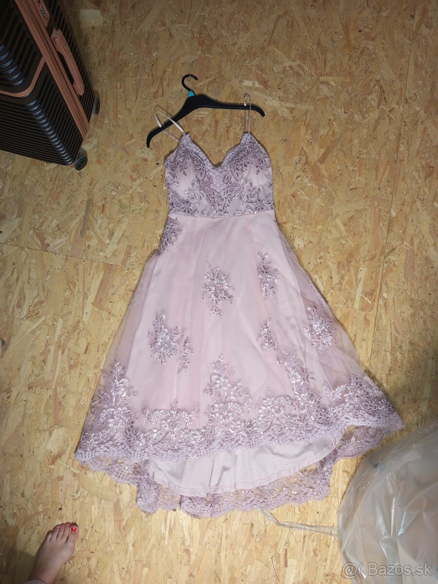 Elegantné saty