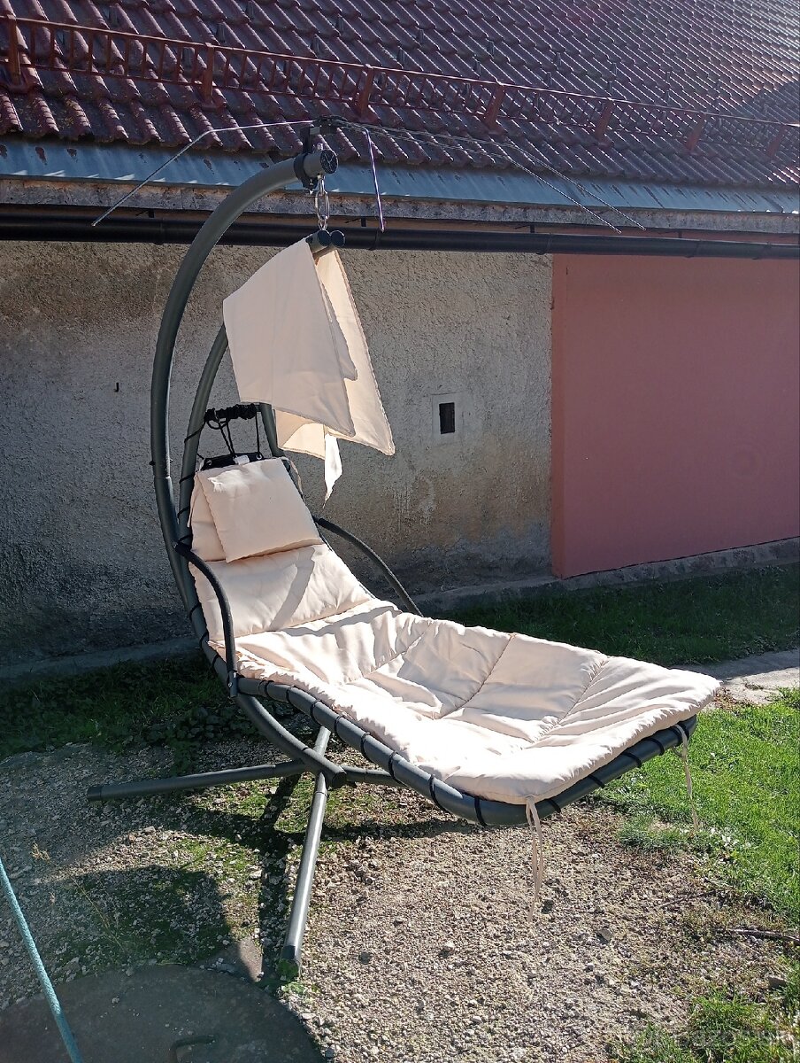 Predám záhradné lehátko,hojdačku