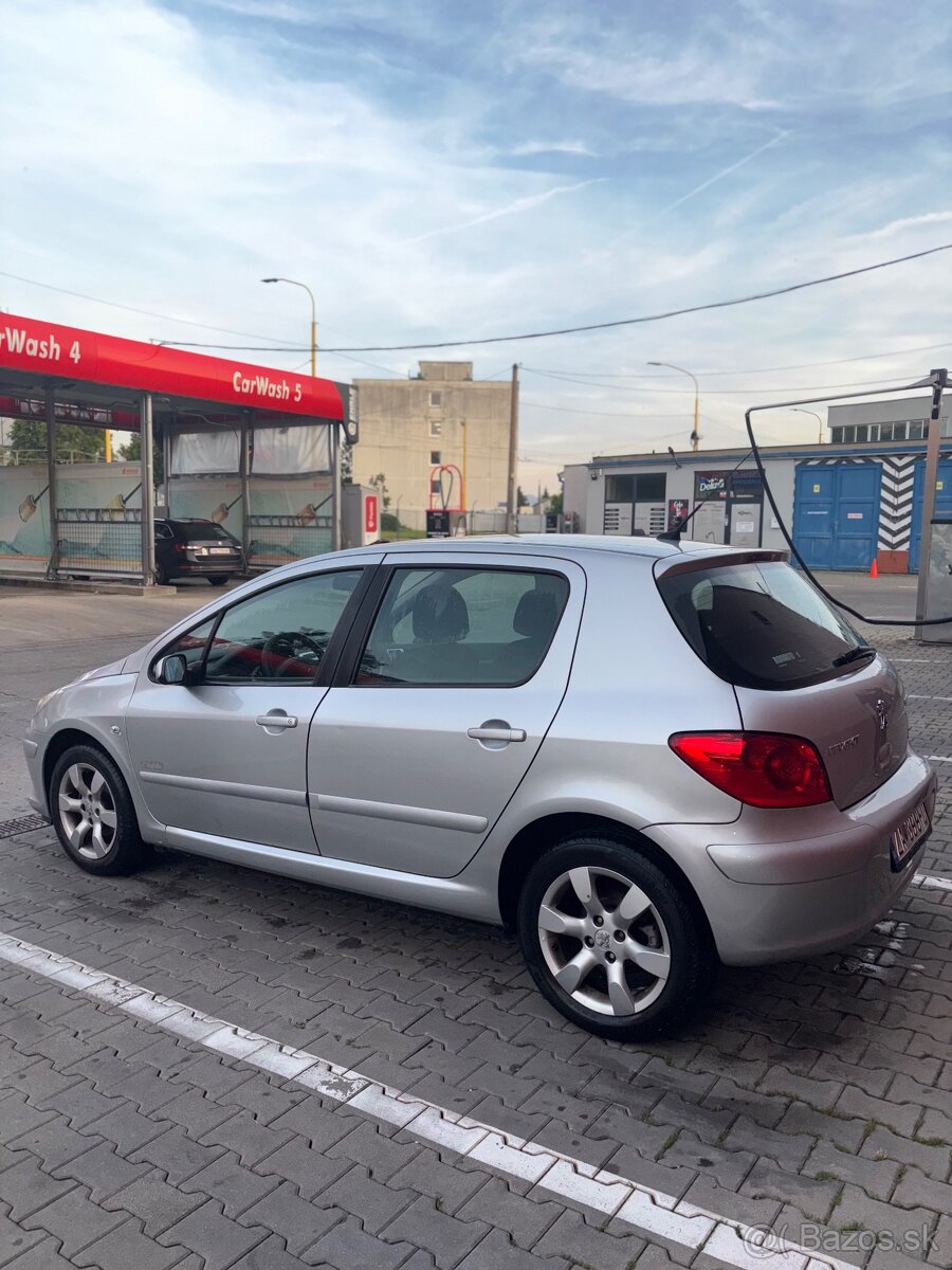 Predám auto