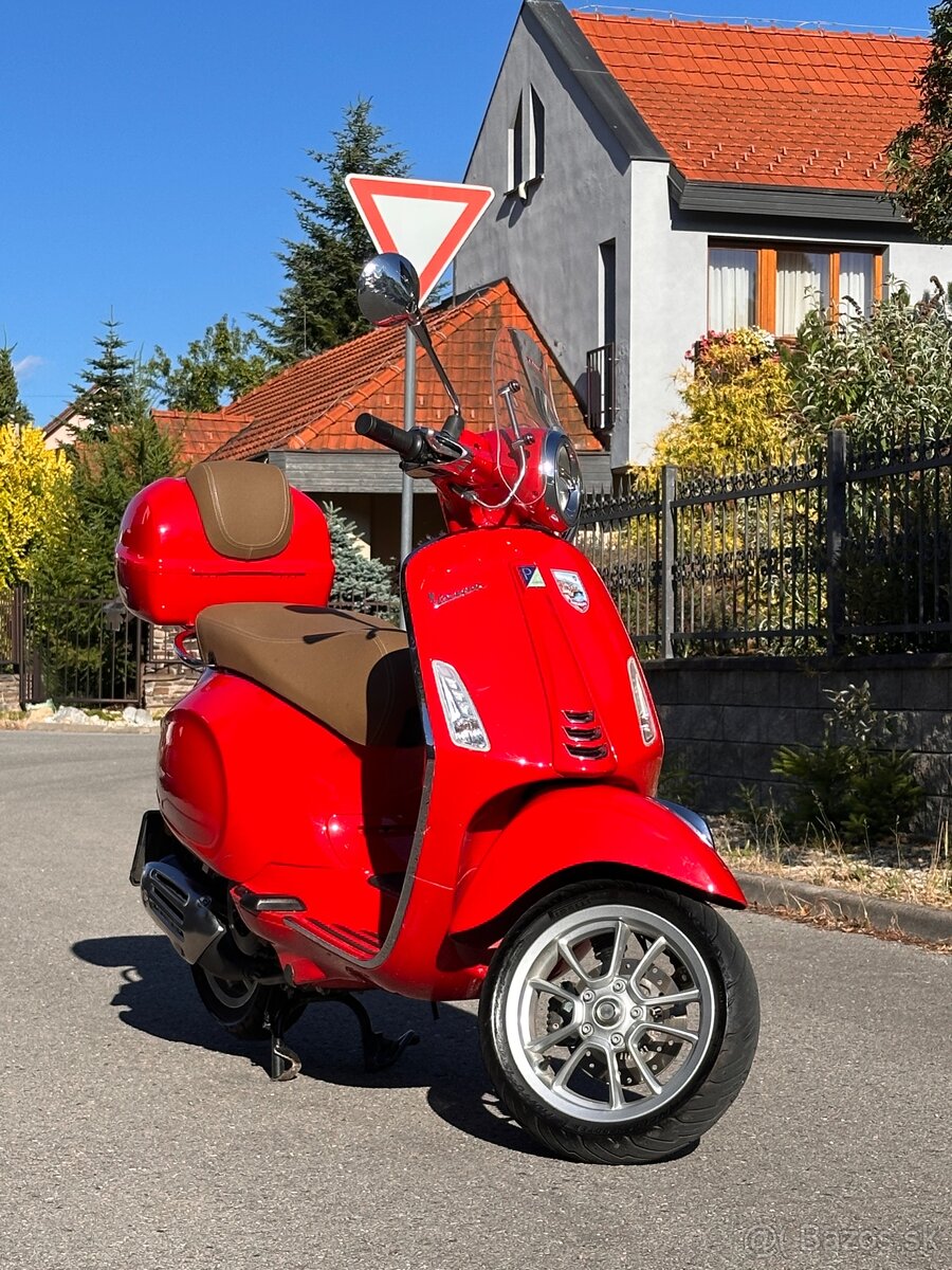 Piaggio Vespa 125 Primavera