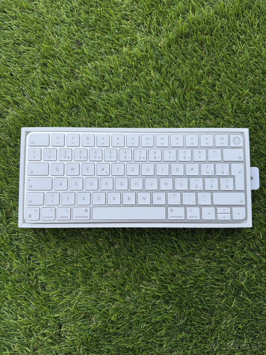Apple Magic Keyboard Touch ID - White