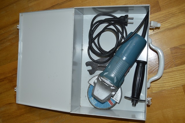 predam - karbobruska BOSCH typ 1337, vykon 480W, 10.000ot/mi