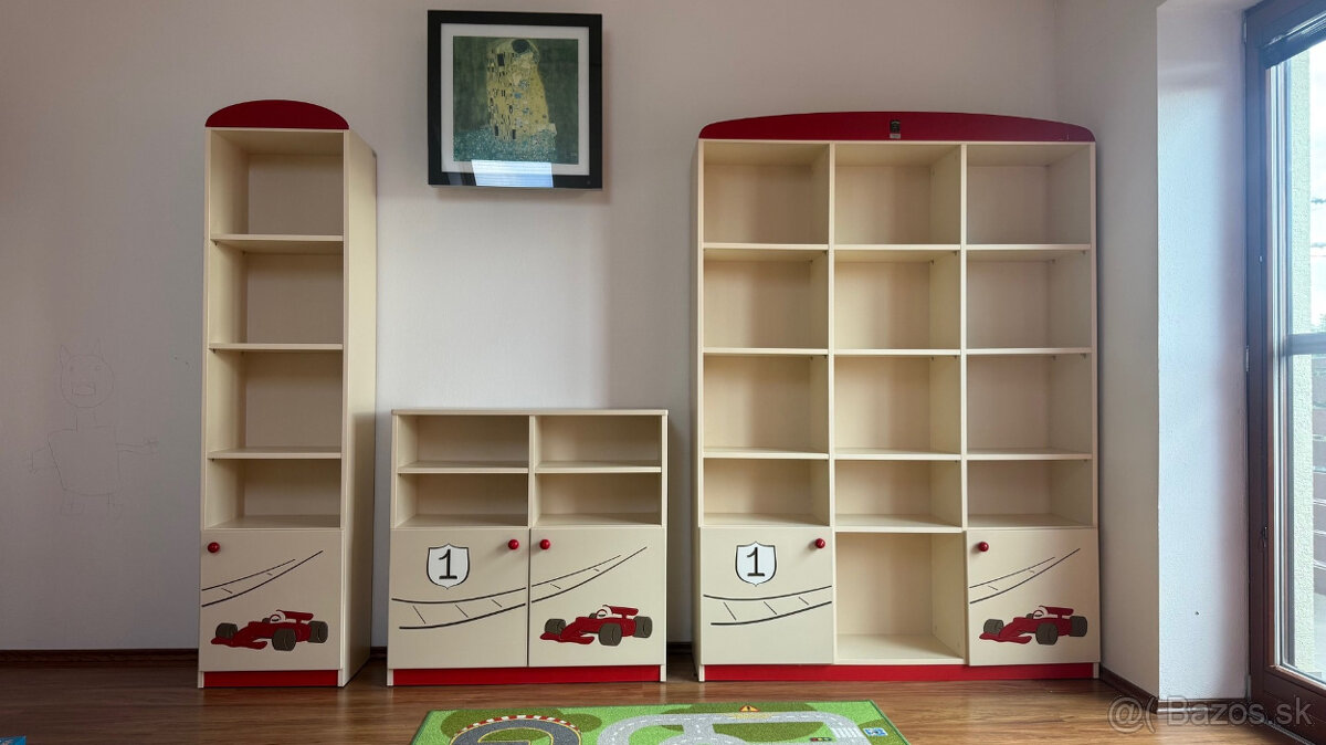 Zostava nábytku 9 ks - značka Meblik