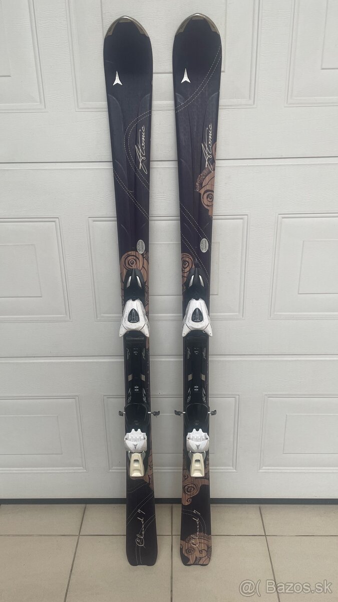 Štýlové lyže Atomic 150 cm.