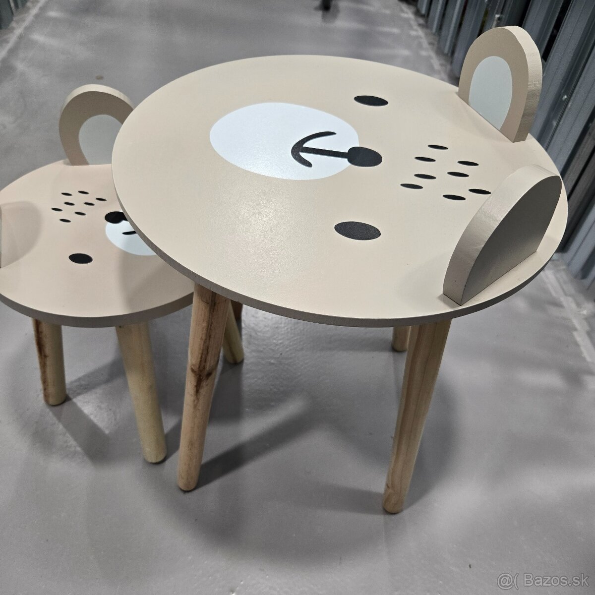 Detský stolík so stoličkou