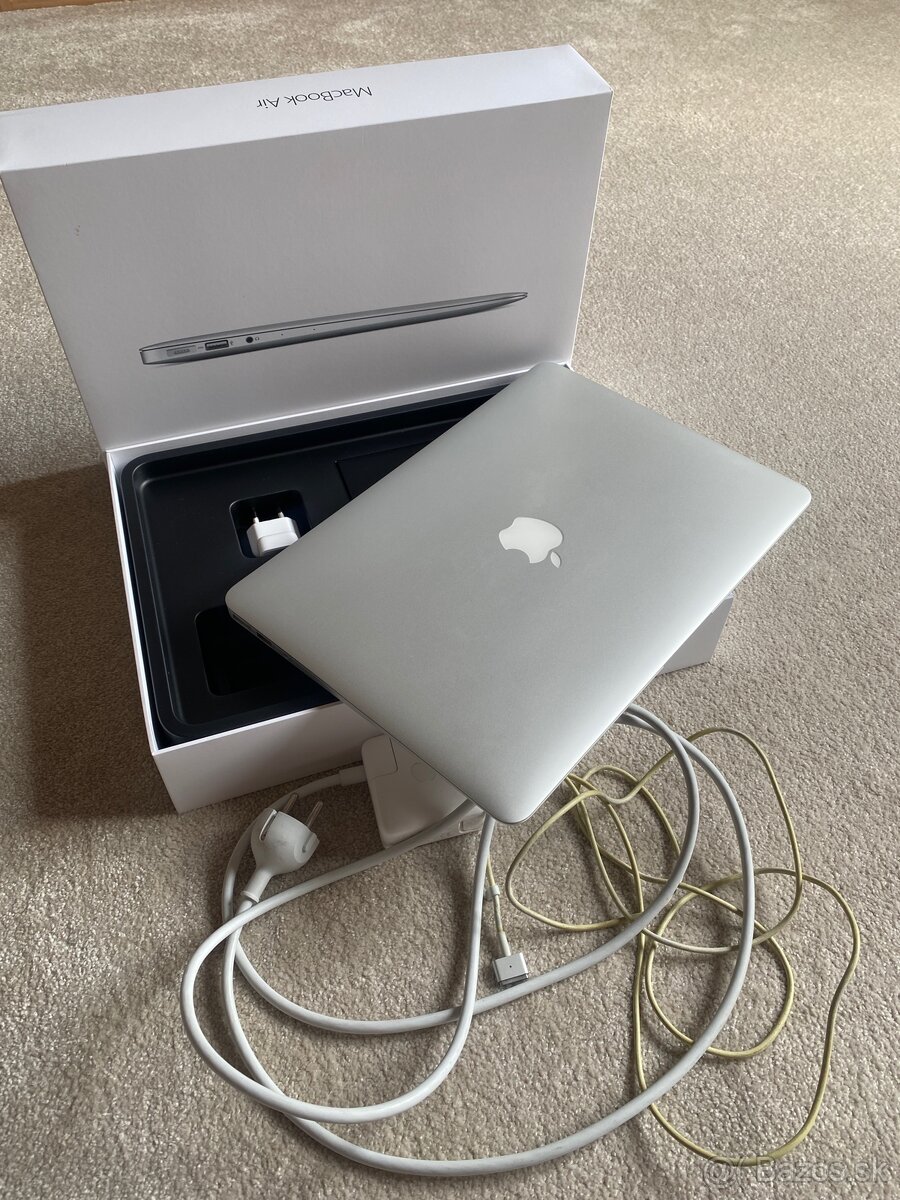 13-palcový MacBook Air