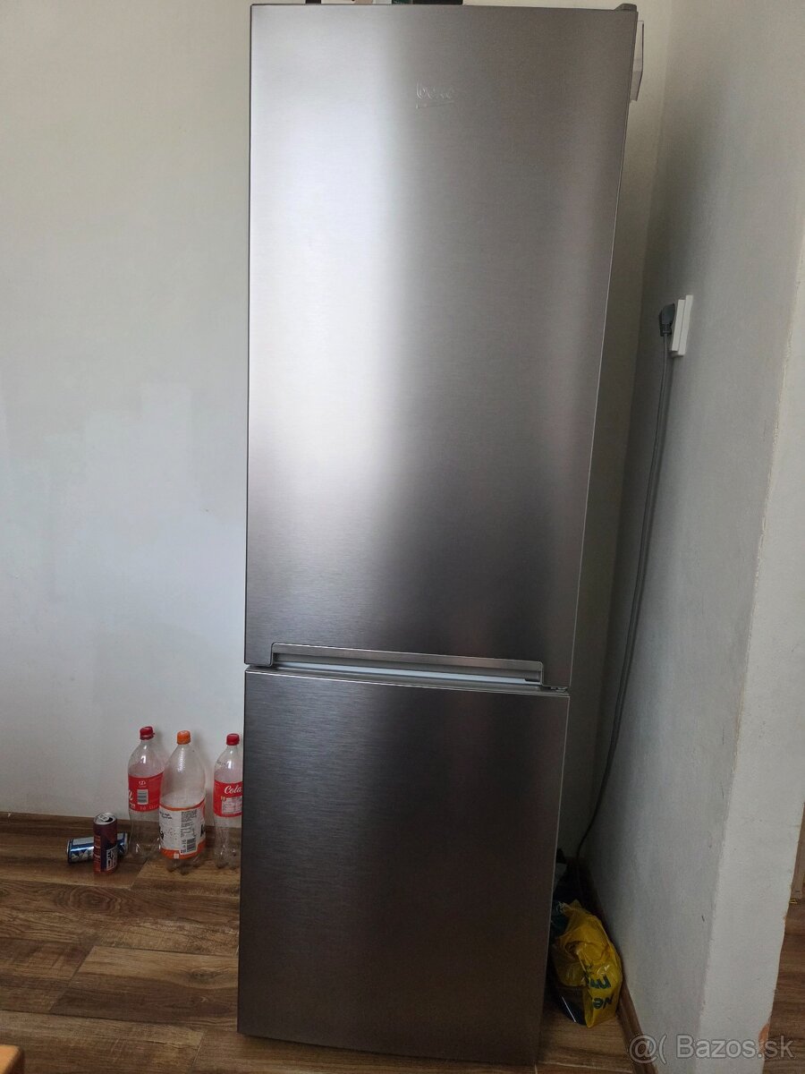 Chladnička BEKO a Pračka samsung