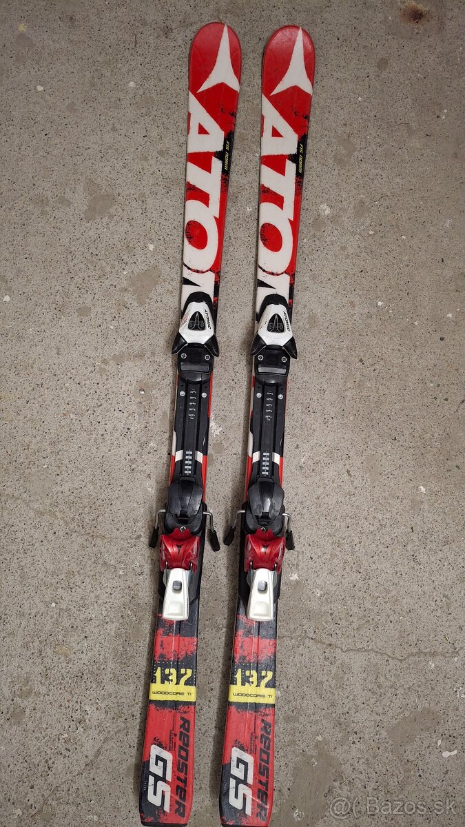 Lyže Atomic 137 cm