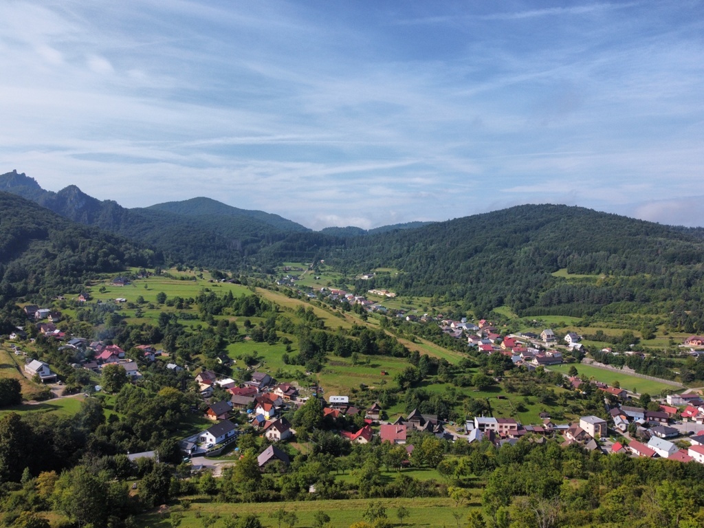 Rekreačný pozemok /1472 m2/, Hlboké nad Váhom