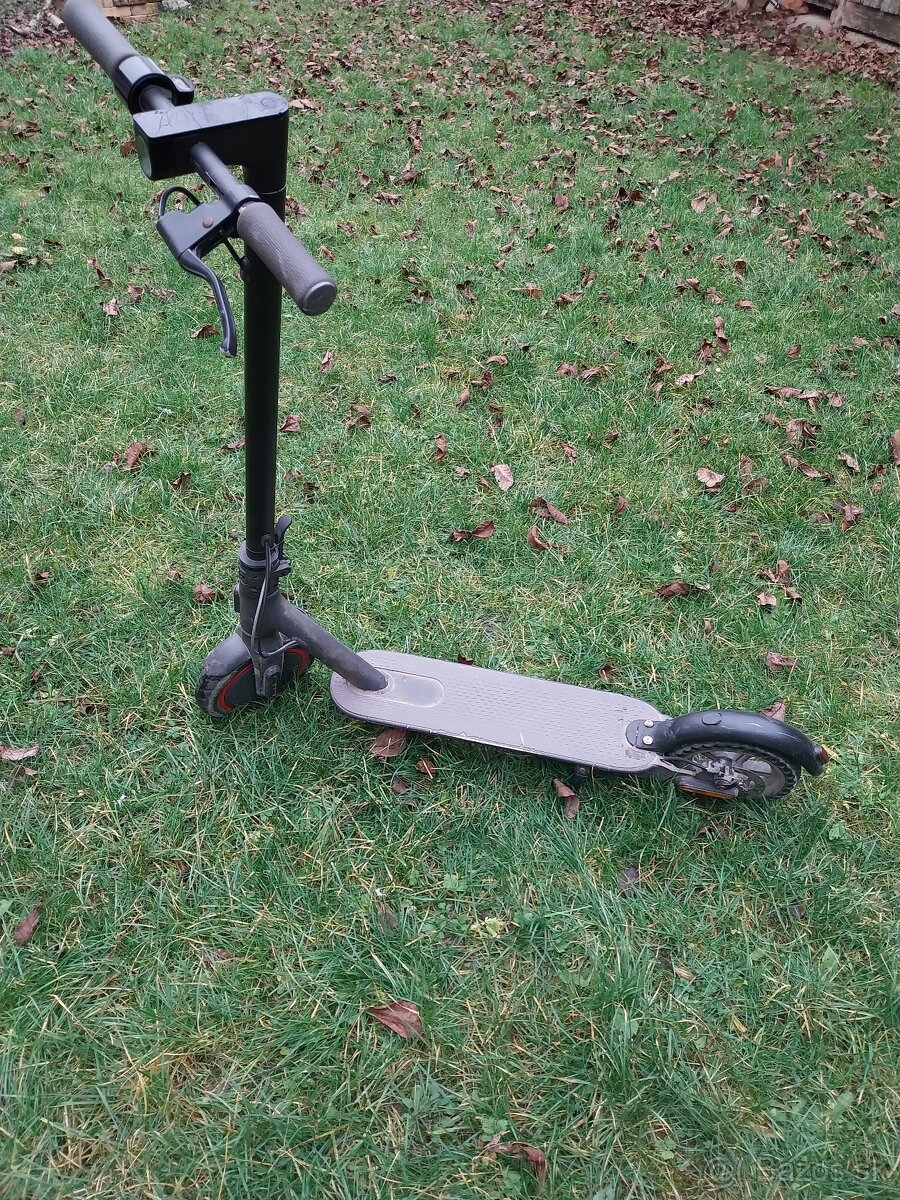 Elektronická kolobezka