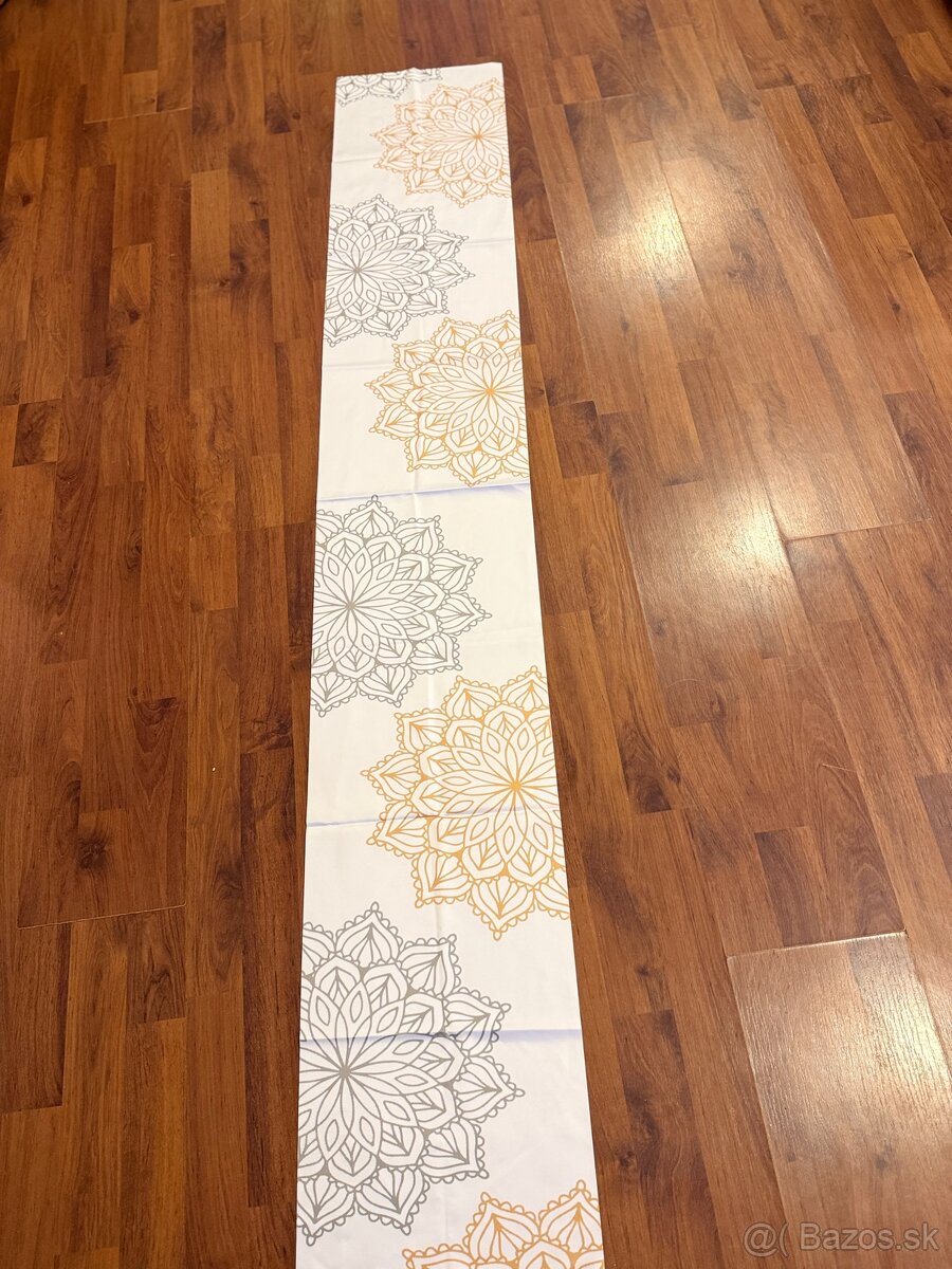 Luxusná štóla na stôl 2 kusy nové