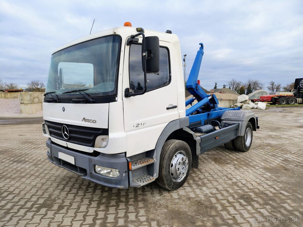 Mercedes-Benz Atego 12t hákový kontejner