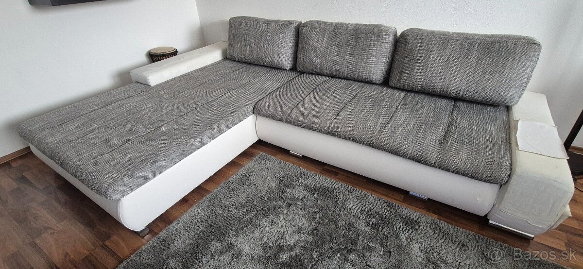 Darujem rohovú sedačku