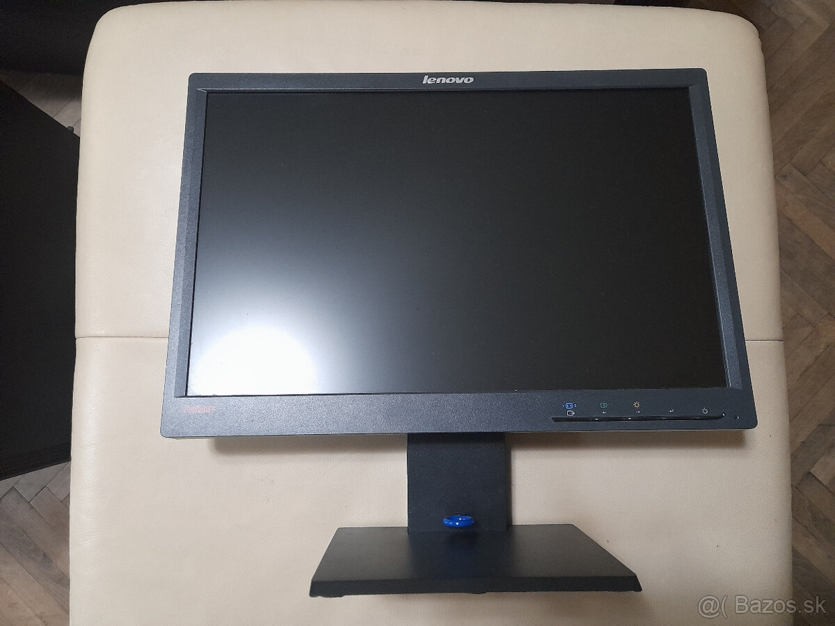 Predam 19"monitor LENOVO LT1952pWd