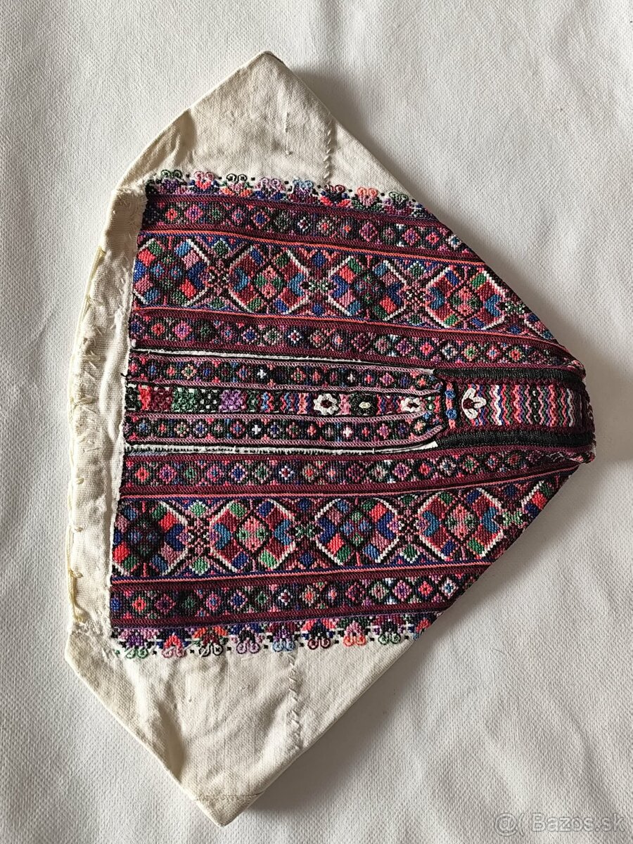 čepiec ku kroju Polomka