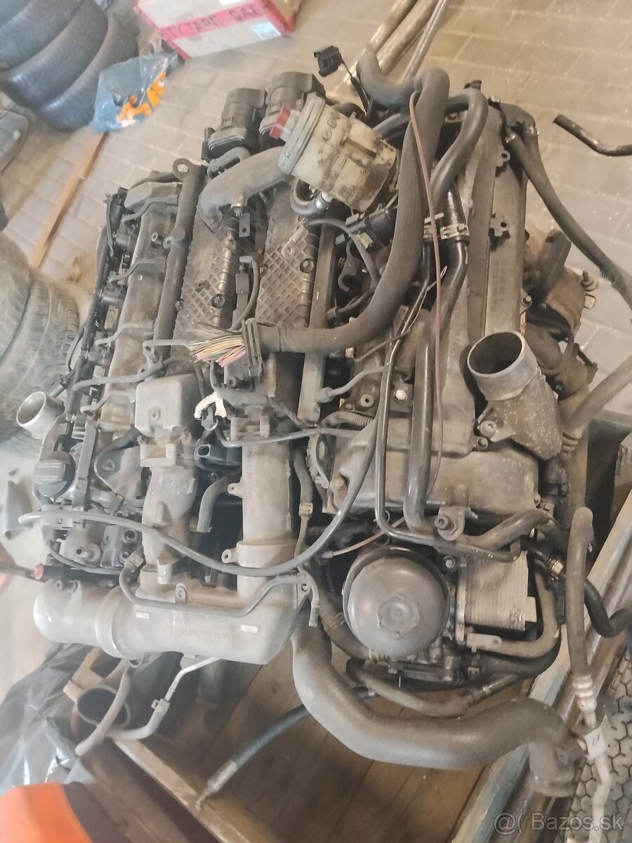 Motor V8 400cdi