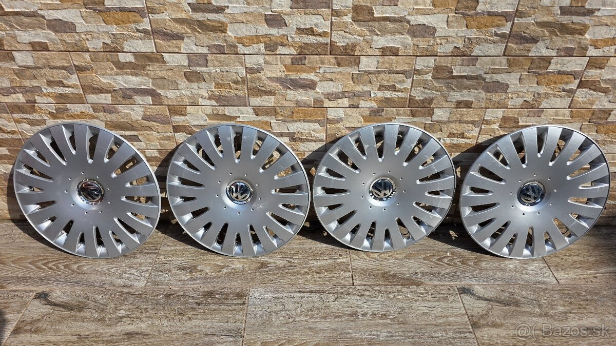 Predam puklice orginal Vw R16 Passat