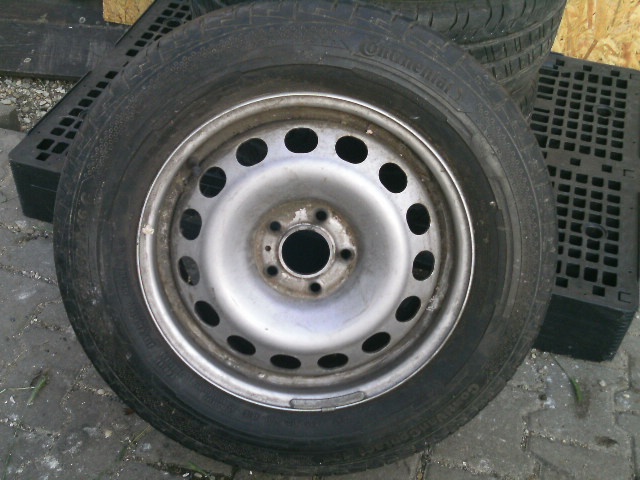 215-65-r16C letne continental obute na diskoch 5x108