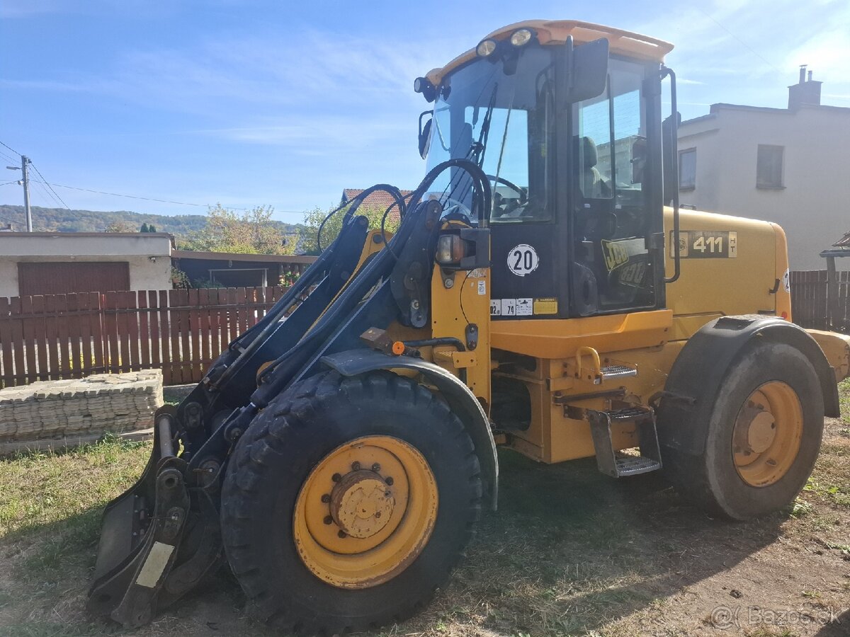 JCB 411 NAKLADAC