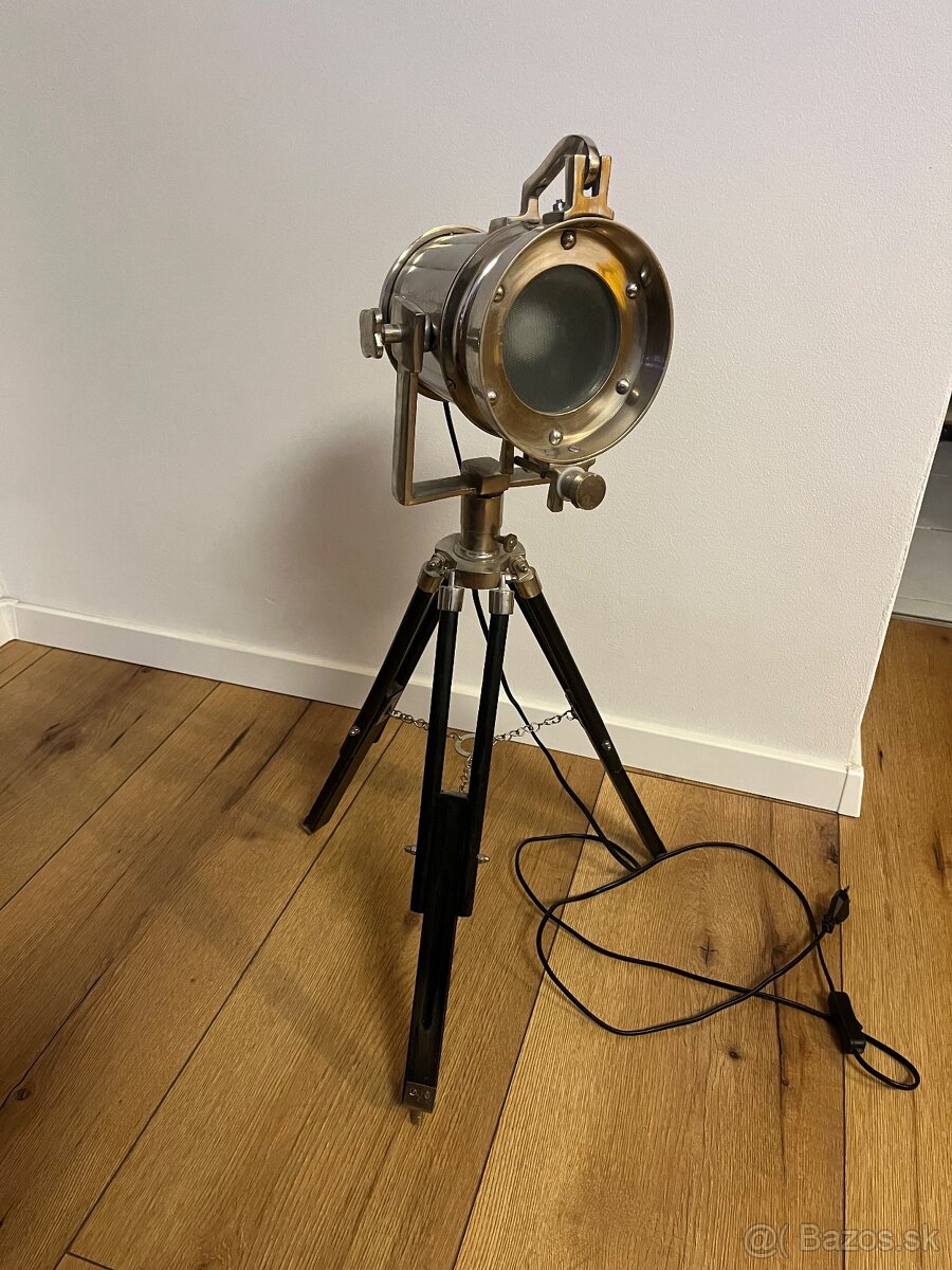 Dekoračná lampa