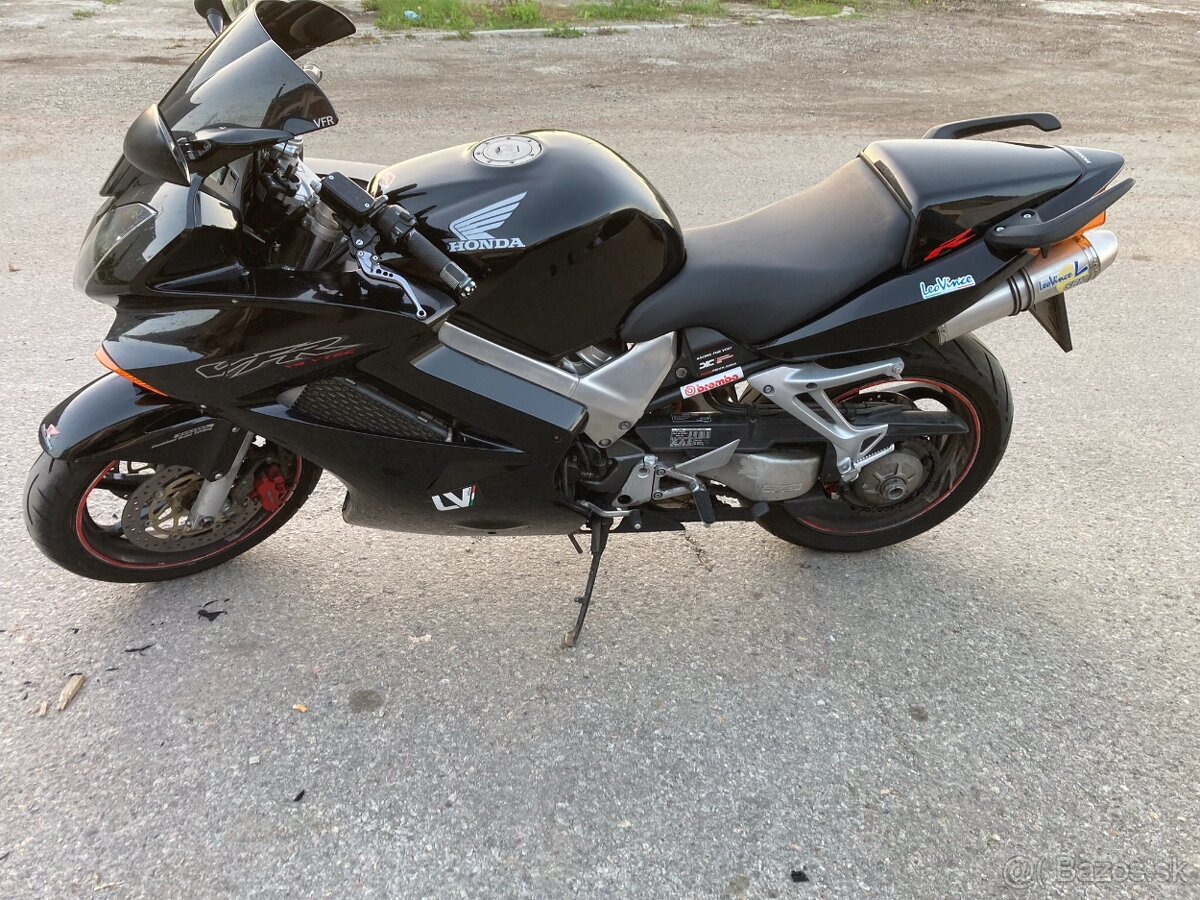 Honda VFR 800 VTEC 2003