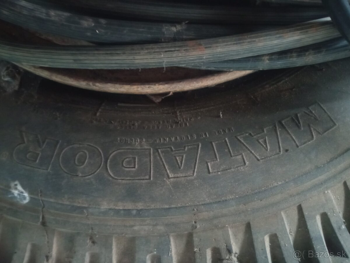 Pneumatiky na nákladné auto