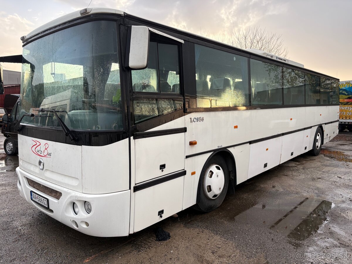 Autobusová doprava