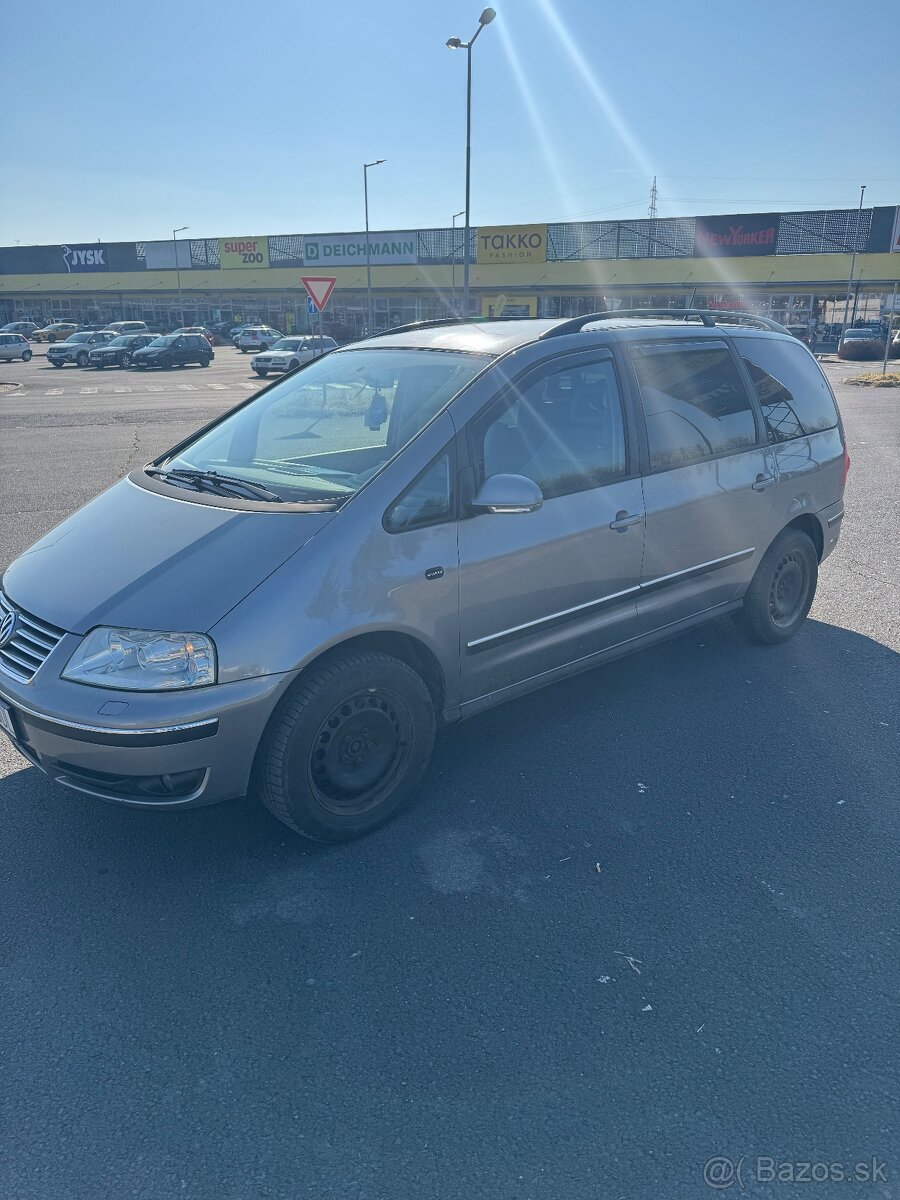 VW Sharan