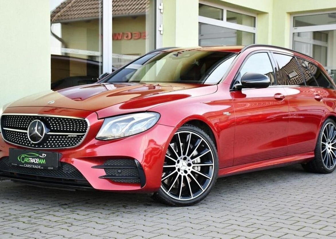 Mercedes-Benz Třídy E 53 AMG 4M+ VZDUCH ACC CARPLAY 320 kw