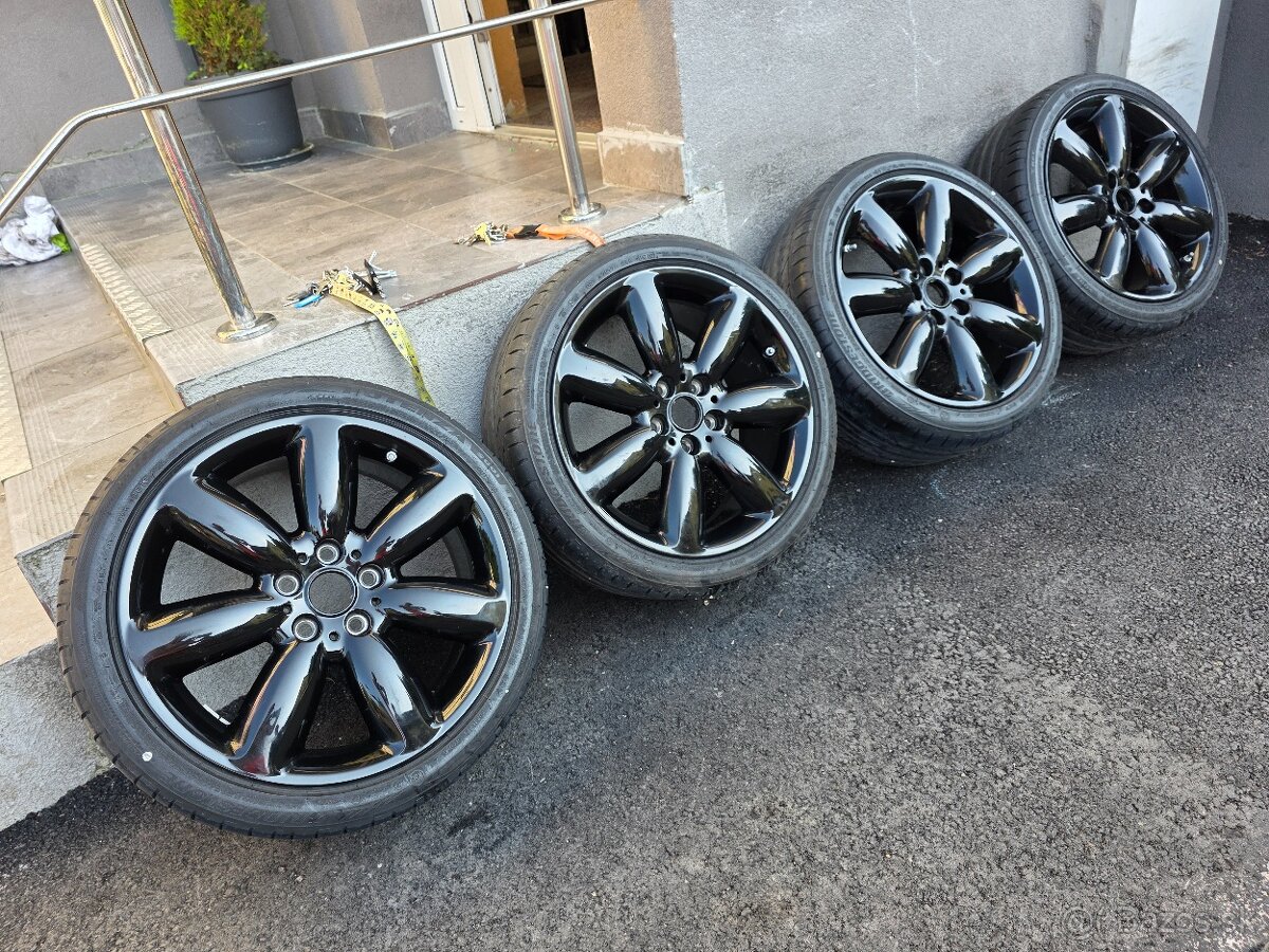 Letne kolesa Mini Cooper 5x112 r18 225/40 r18 Mini Clubman