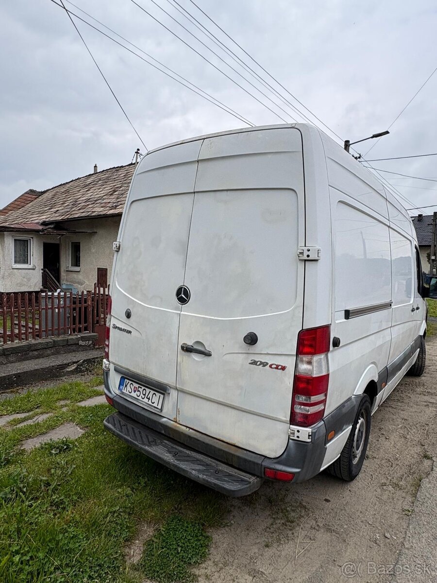 Predám Mercedes Sprinter 2.2 diesel 65 kW STK+EK
